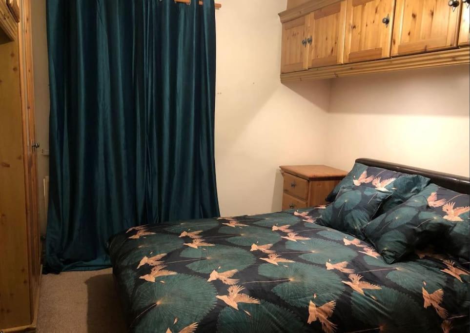 Lovely One-Bed Condo With Free Parking On Premises Sunderland  Exterior foto